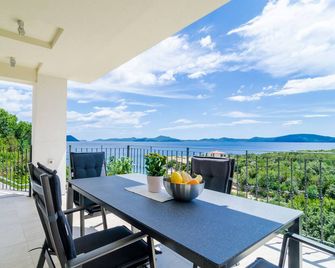 Beachfront Villa with Swimming Pool,Terrace and Sea view - Slano - Balcony