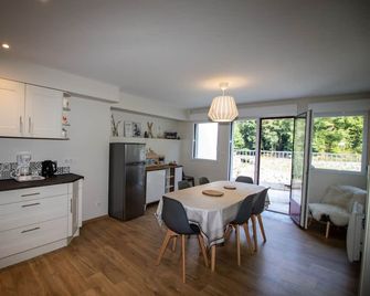Bel Appartement Avec Terrasse au Cœur du Village - Barèges - Dining room