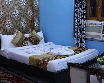 Hotel Anand Lok - Rājgīr - Bedroom