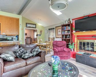 Family-Friendly Okc Area Getaway Dogs Welcome! - Bethany - Sala de estar