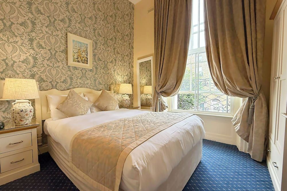 Baggot Court Townhouse