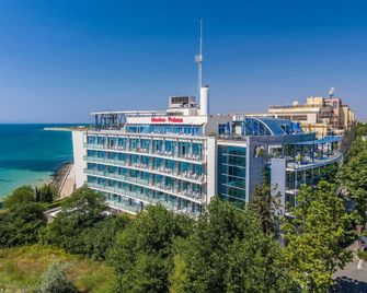 Hotel Marina Palace, Affiliated by Meliá - נסבאר - בניין