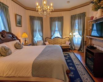 Garden and Sea Inn - New Church - Bedroom