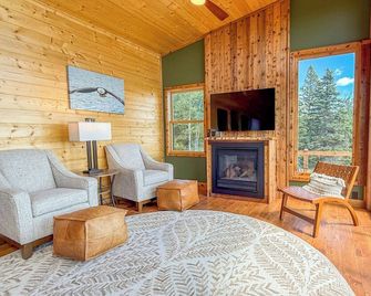 Cross River Cabin - Schroeder, Minnesota - Schroeder - Sala de estar