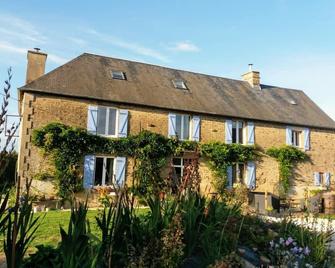 Le Manoir 17c Manor House - Mortain-Bocage - Edificio