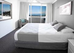 View Pacific Holiday Apartments - Surfers Paradise - Bedroom