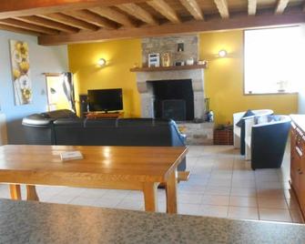 Gite La Hague, 3 Bedrooms, 7 Persons - La Hague - Salle à manger