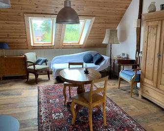 Urlaub auf dem Lindenhof - Ferienwohnung Aland - Wittenberge - Wohnzimmer