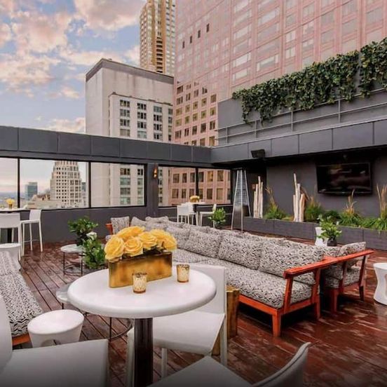 Patio view of The Chicago Hotel Collection Magnificent Mile