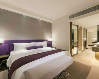 Gateway Hotel, Marco Polo - Hong Kong - Slaapkamer