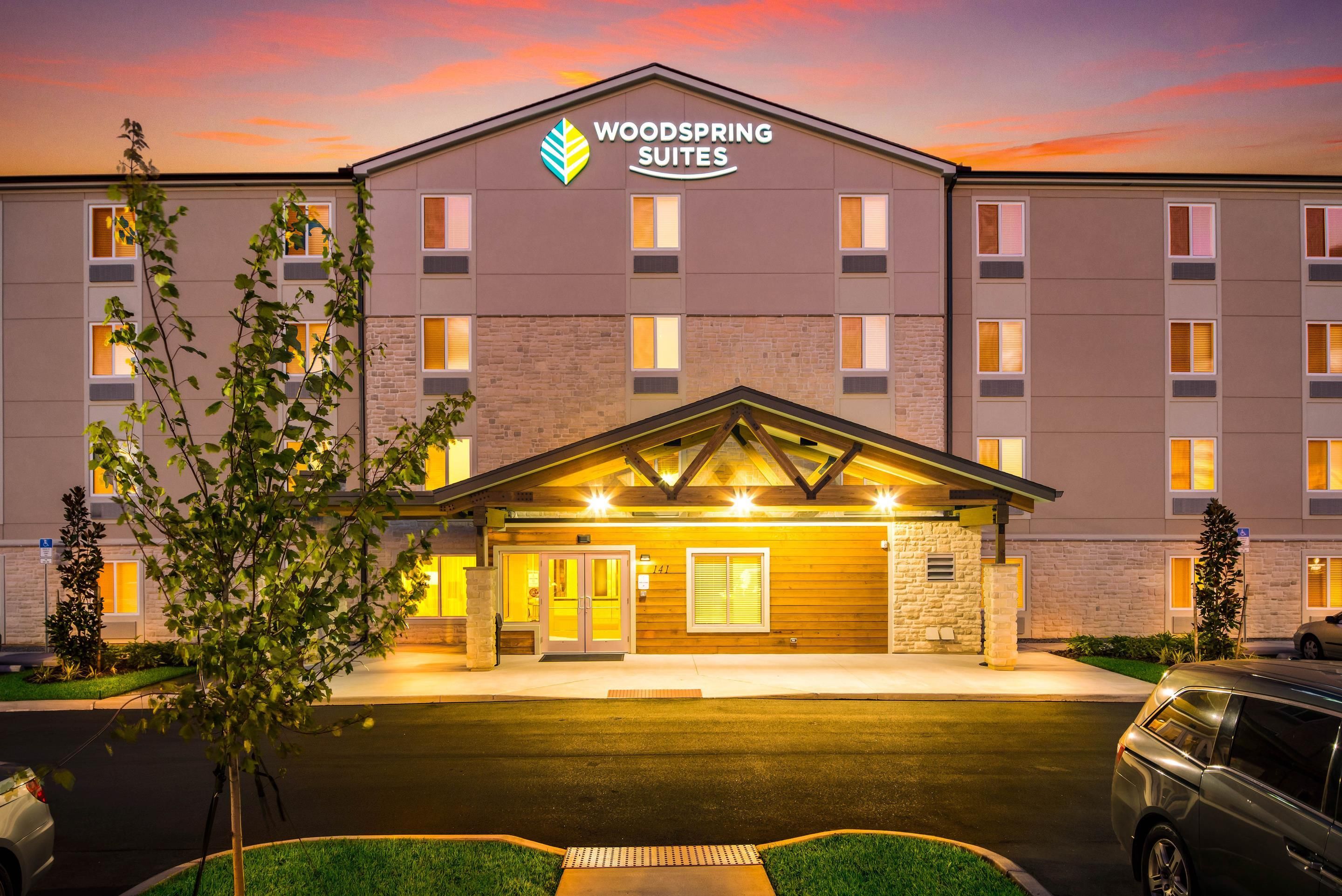Woodspring Suites Davenport Fl - Davenport - Building