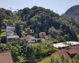 Apartment in the mountains of Petrópolis \/ RJ for up to 6 people - Petrópolis - Outdoors view