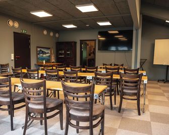 Dombås Hostel - Dombås - Restaurant