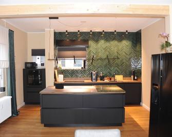 Luxurioese Wohnung In Schwerte - 施韋爾特 - 廚房