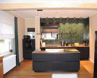 Luxurioese Wohnung In Schwerte - 施韋爾特 - 廚房