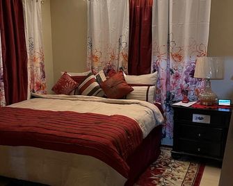 Luxury Manor 2 Bedroom /1 Bathroom House w/electric fireplace, - Montego Bay - Camera da letto