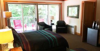 The Lodge At Skeena Landing - Terrace - Bedroom