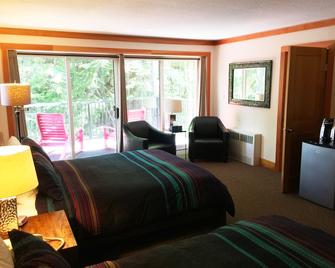 The Lodge At Skeena Landing - Terrace - Bedroom