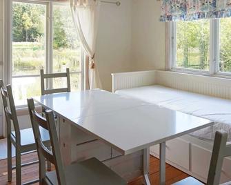 4 Person Holiday Home In Smedstorp - Smedstorp - Comedor