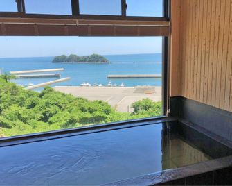 Kaihin Ryoan Shioji - BungoTakada - Balcón