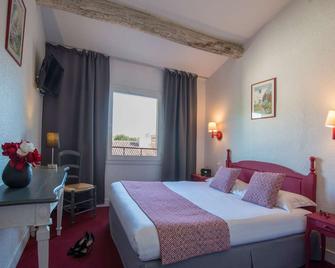 Hotel du Forum - Carpentras - Bedroom