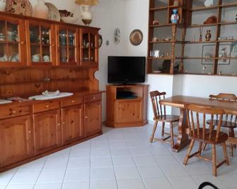 Frasilvia - Olbia - Ruokailuhuone