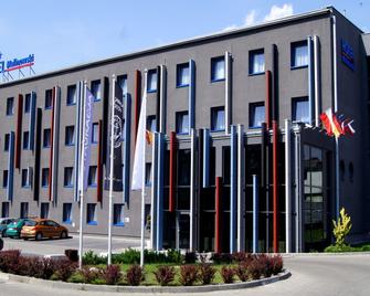 Hotel Malinowski Business - Gliwice - Building