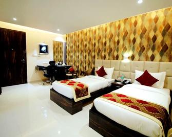 Pinnacle by Click Hotels, Lucknow - Lucknow - Habitación