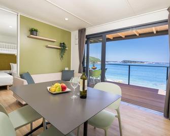 Arena Stupice Camping Homes - Medulin - Jídelna