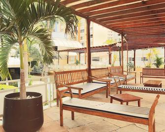 Rede Andrade Barra - Salvador - Patio