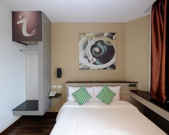 I Hotel - Nakhon Phanom - Habitación