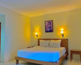 Pia Hotel Cirebon - Cirebon - Slaapkamer