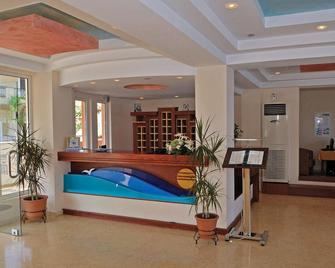 Corfu Maris Hotel - Benitses - Resepsjon