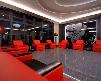 Yundu Business Hotel - Huwei Township - Lounge