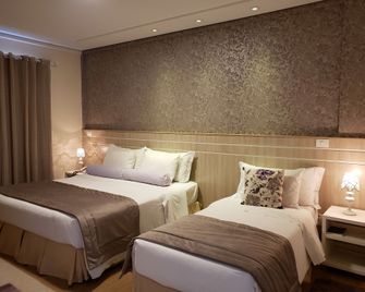 أنيسي بوزادا - كامبوس لا خورداو - غرفة نوم