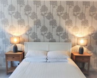 Woodcote Hotel - Ellesmere Port