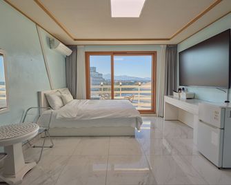Elmar Condotel - Yangyang - Bedroom