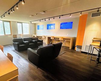 Residence & Conference Centre - Brampton - Brampton