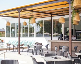 Lime Hotel Faliraki - Фаліракі - Патіо