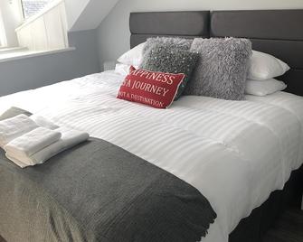 reflections luxury modern accommodation - Anstruther - Спальня