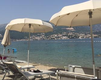 Villa with Sea Views on the South West Coast of Herceg Novi in Boka Kotorska Bay - Herceg Novi - Strand