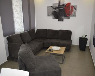 Bozikovic 365 - Подстрана - Вітальня