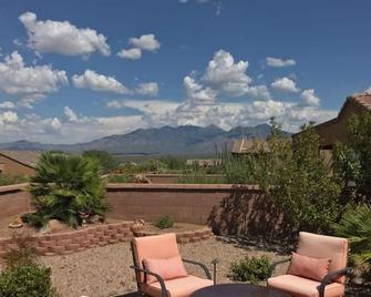 You'll Love The Canoa Ranch Retreat - Green Valley - Balcón
