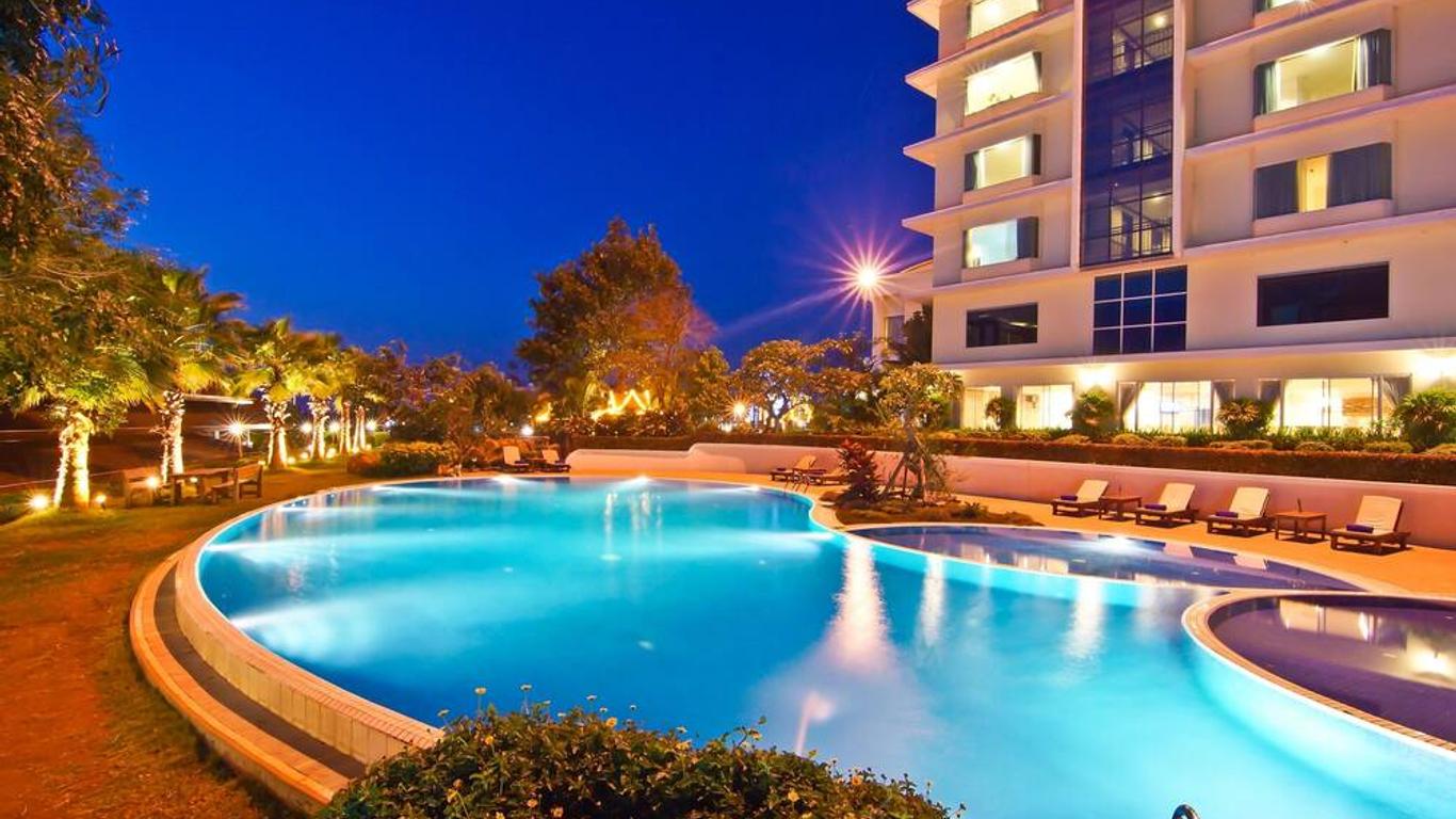 Champasak Grand Hotel