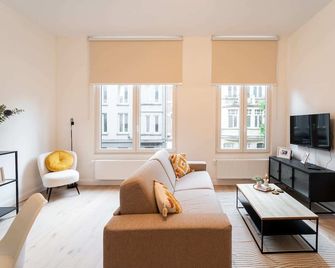 Stylish Antwerp Stay for 4 Guests - אנטוורפן - סלון