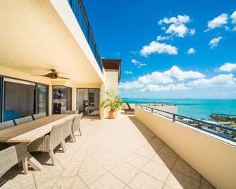 Pinnacles - Airlie Beach - Balcón