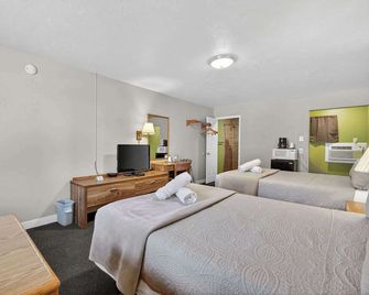 Eagle Motel Suite 106 - Manitou Springs
