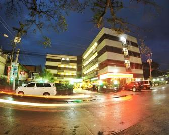 Holiday Plaza Hotel - Tuguegarao City - Building
