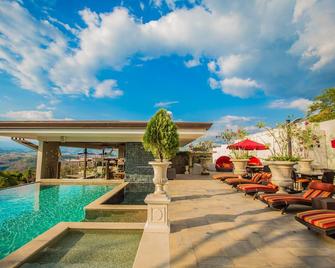 La Toscana Hills - Atenas - Piscina