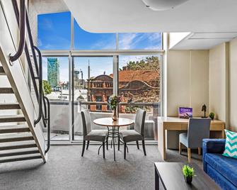 Metro Apartments On Darling Harbour - Sydney - Bedroom